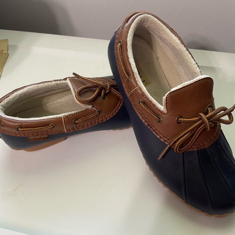 JBU by Jambu size 7.5M